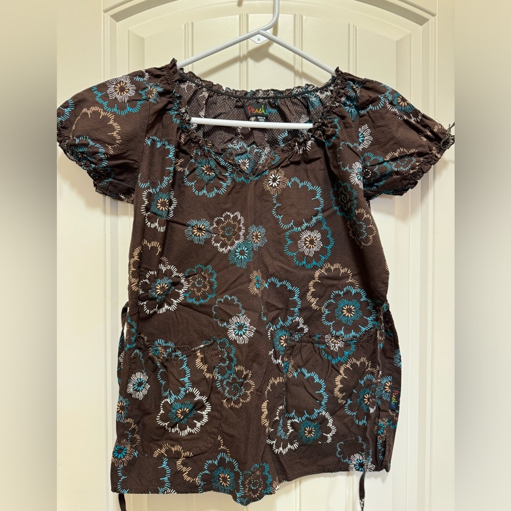 Peaches brand women’s scrub top size XS